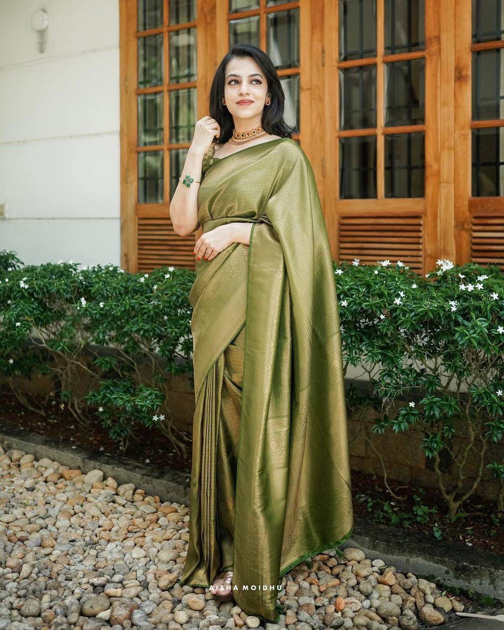 Beautiful Rich Pallu with Intricate Jacquard Work – Adds a Regal Touch - Madhuram Sarees